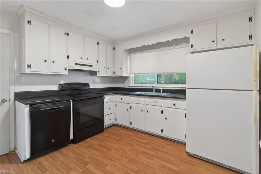 200 Valirey DR, HAMPTON VA 23669 thumb 10
