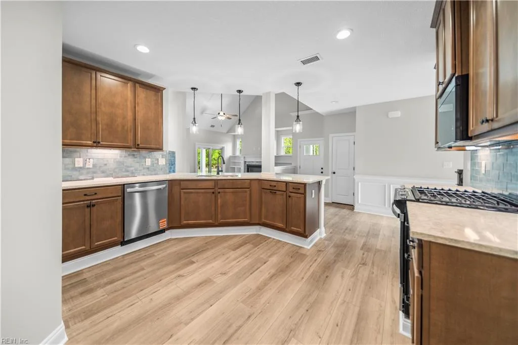 2071 Asher DR, SUFFOLK VA 23435 thumb 10