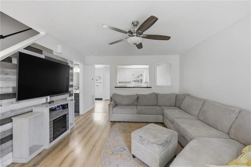 213 Jakes LN, NEWPORTNEWS VA 23608 thumb 8