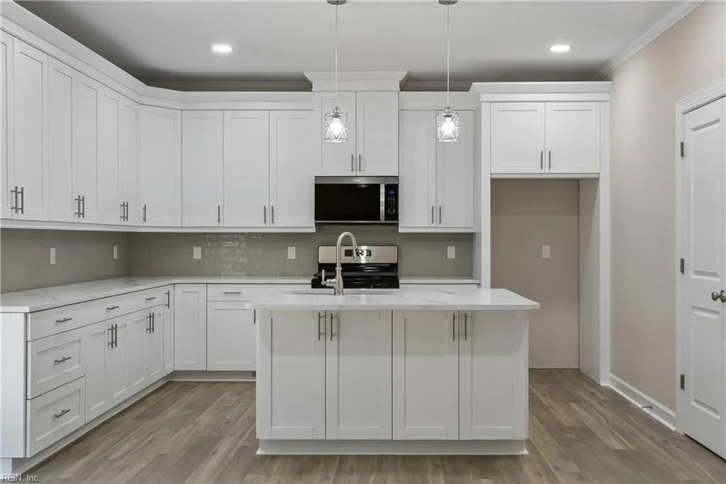 205 Basta DR, YORKTOWN VA 23692 thumb 11