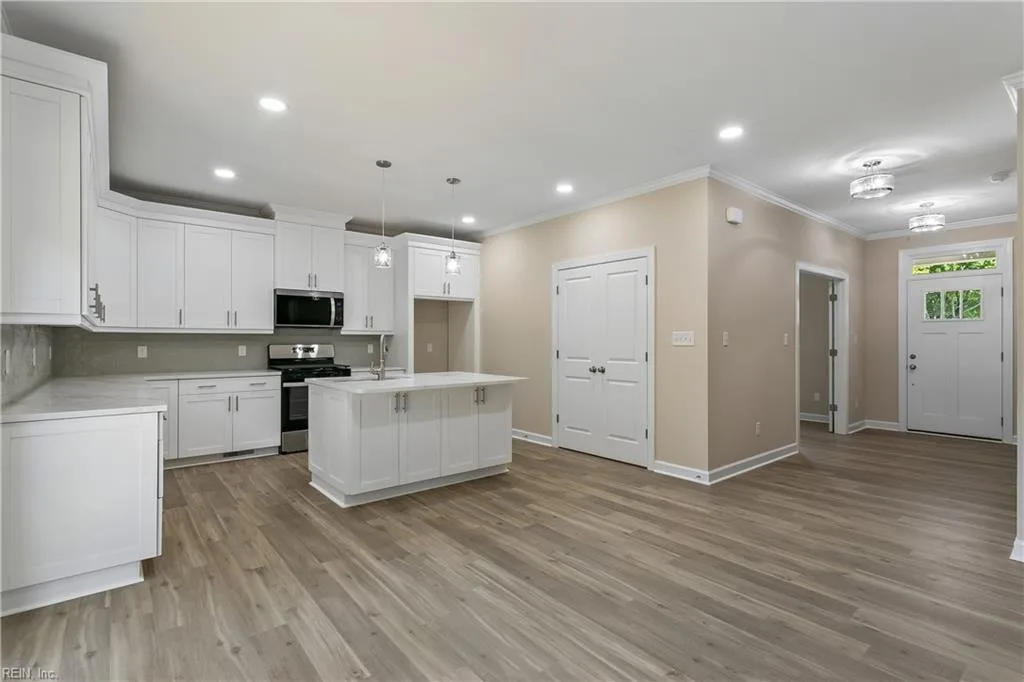 205 Basta DR, YORKTOWN VA 23692 thumb 12