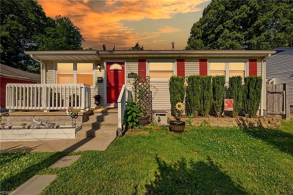8913 Hastings ST, NORFOLK VA 23503 - Main photo