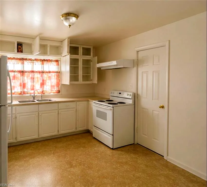 310 S College DR, FRANKLIN VA 23851 thumb 9