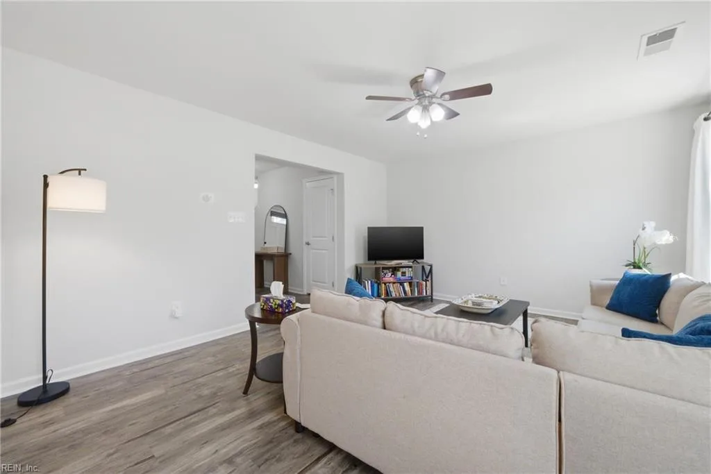 5893 Pilmour DR, PROVIDENCEFORGE VA 23140 thumb 11