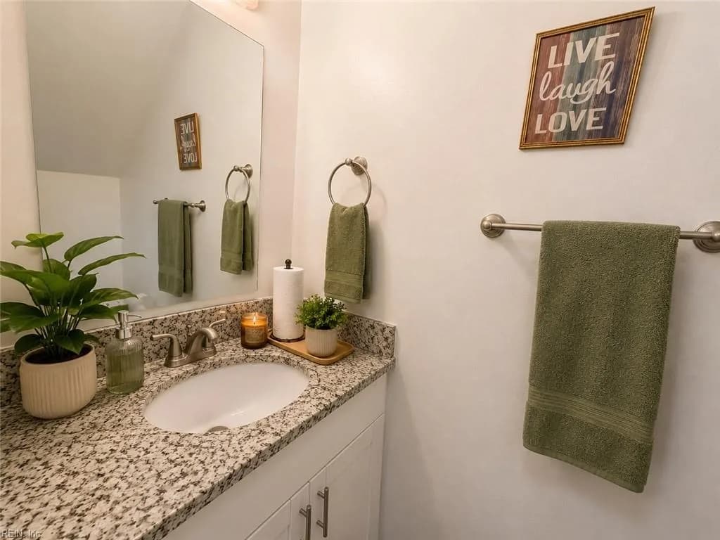 25 Madrone PL, HAMPTON VA 23666 thumb 7