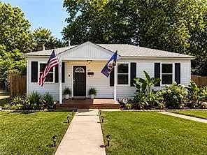 213 Beacon RD, PORTSMOUTH VA 23702 - Photo 2