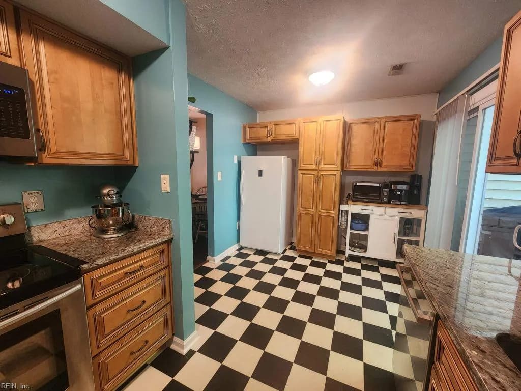 42 Otsego DR, NEWPORTNEWS VA 23602 thumb 6