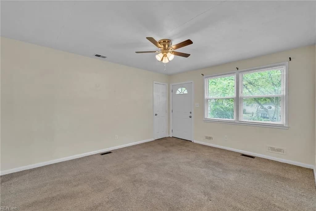 4567 Dora CIR, NORFOLK VA 23513 thumb 6