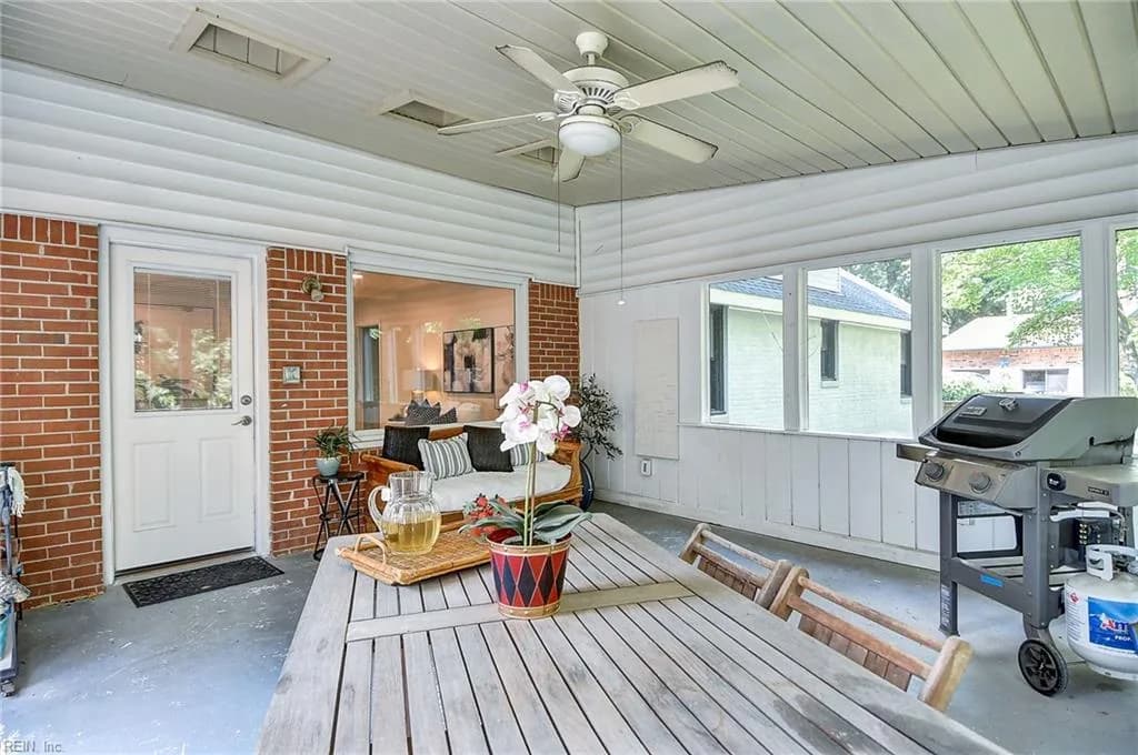 2564 Entrada DR, VIRGINIABEACH VA 23456 thumb 12