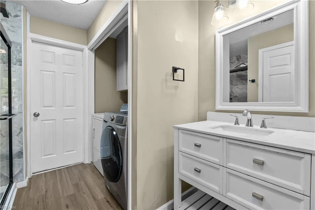 48 Cornwall TER, HAMPTON VA 23666 thumb 6