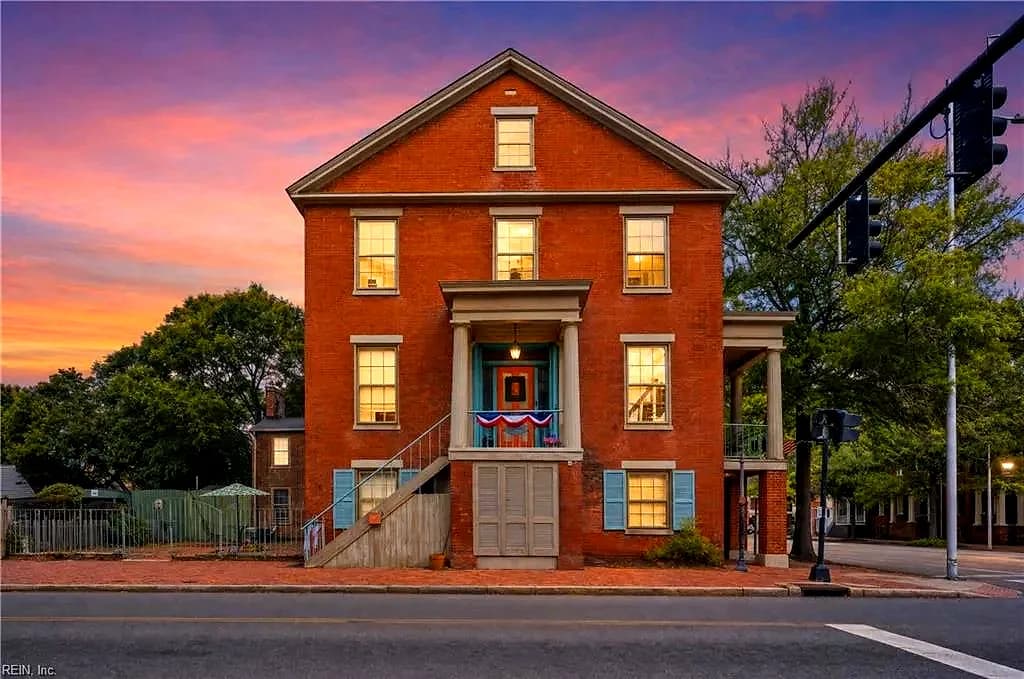 422 Crawford ST, PORTSMOUTH VA 23704 - Photo 2