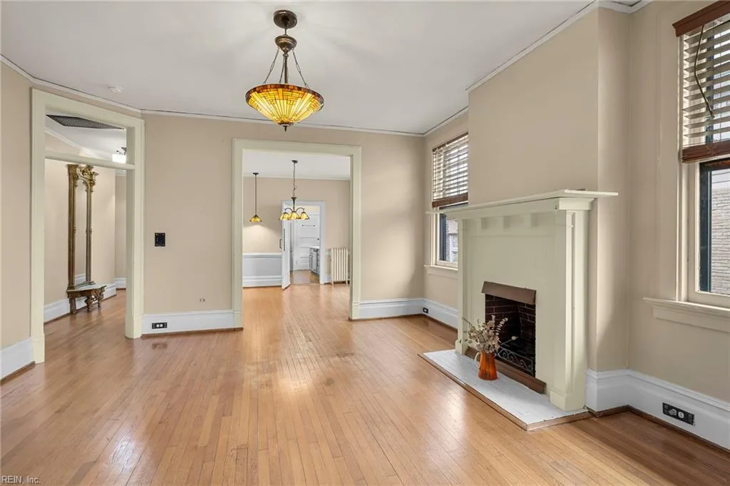 812 Stockley GDNS #12, NORFOLK VA 23507 thumb 12