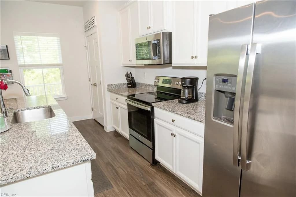 1013 Stern WAY, CHESAPEAKE VA 23323 thumb 12