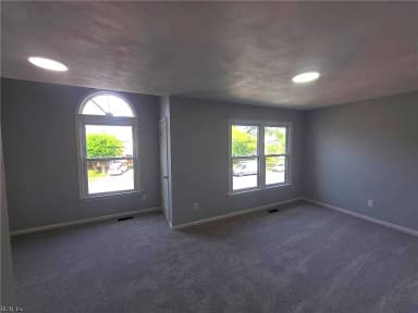812 S Lake CIR, CHESAPEAKE VA 23322 thumb 11