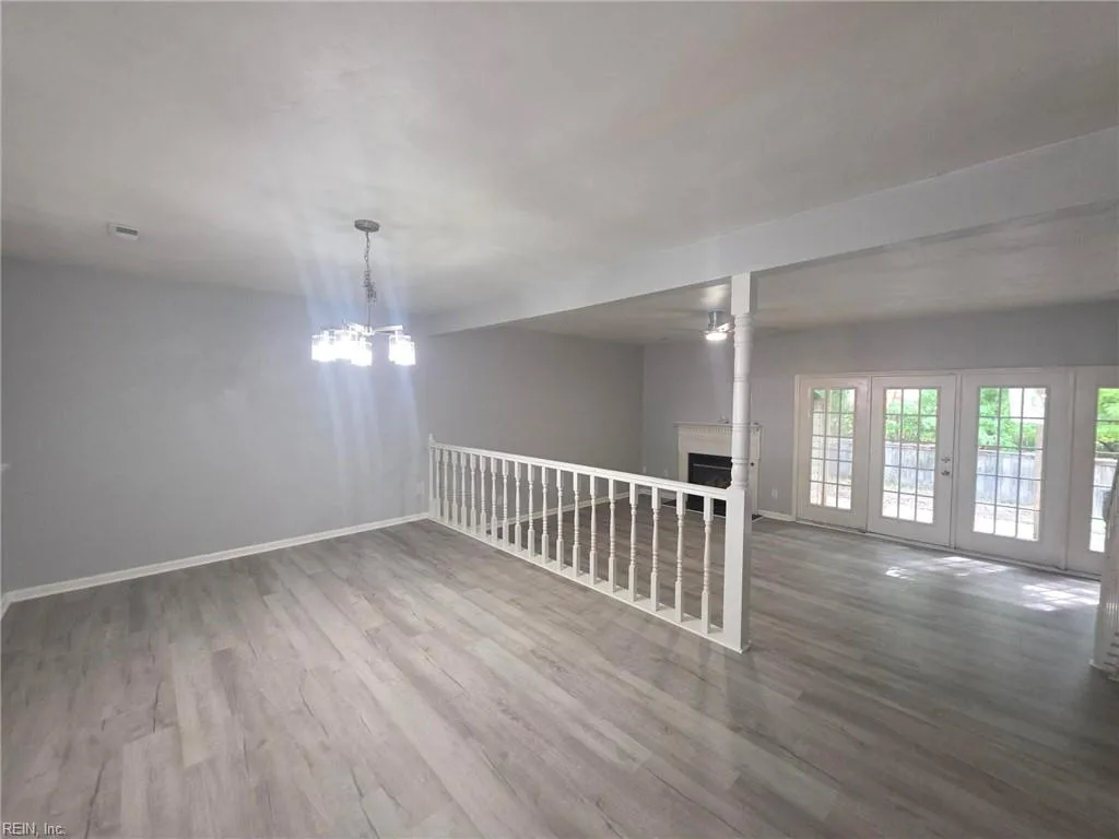 812 S Lake CIR, CHESAPEAKE VA 23322 thumb 7