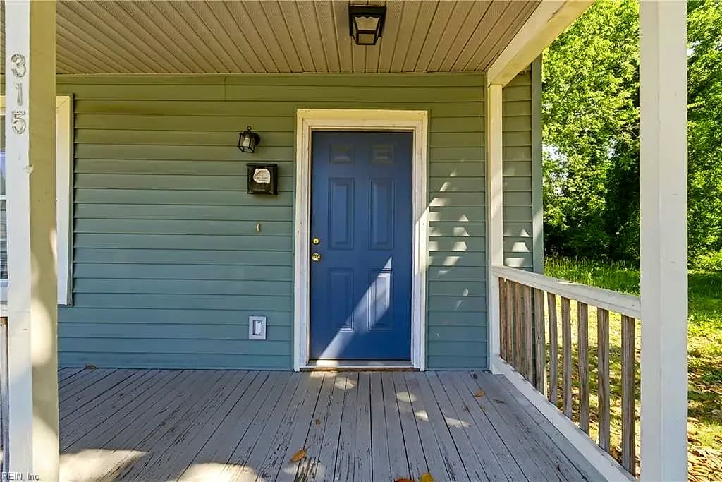 315 Saint Matthew ST, PETERSBURG VA 23803 - Photo 5