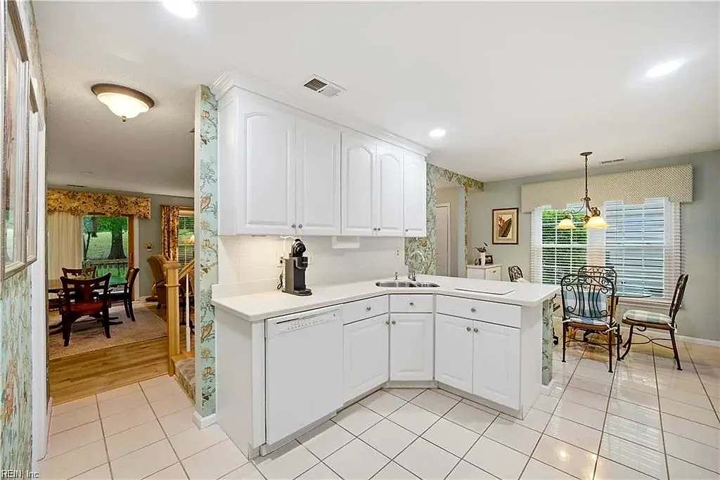 1016 Winged Foot CT #B, CHESAPEAKE VA 23320 thumb 8