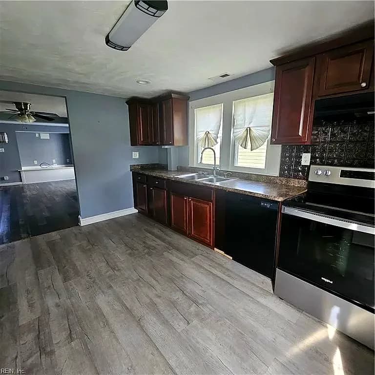 655 3rd AVE, SUFFOLK VA 23434 - Photo 5