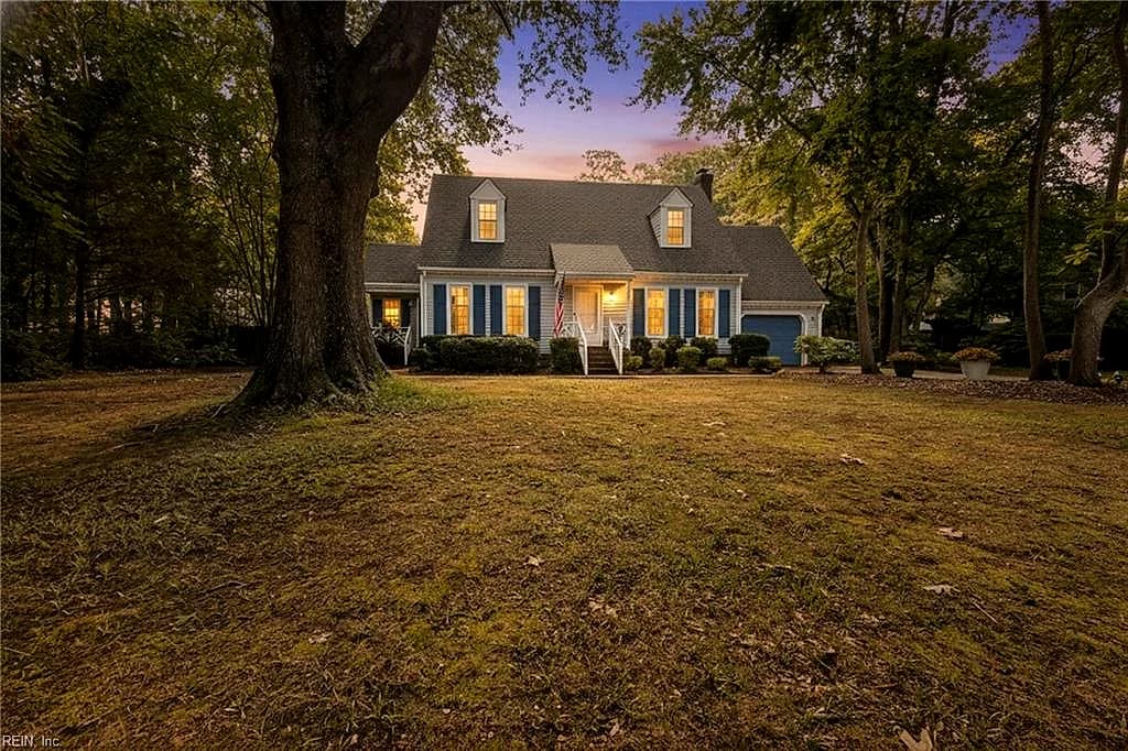916 Oxford DR, VIRGINIA BEACH VA 23452 - Main photo