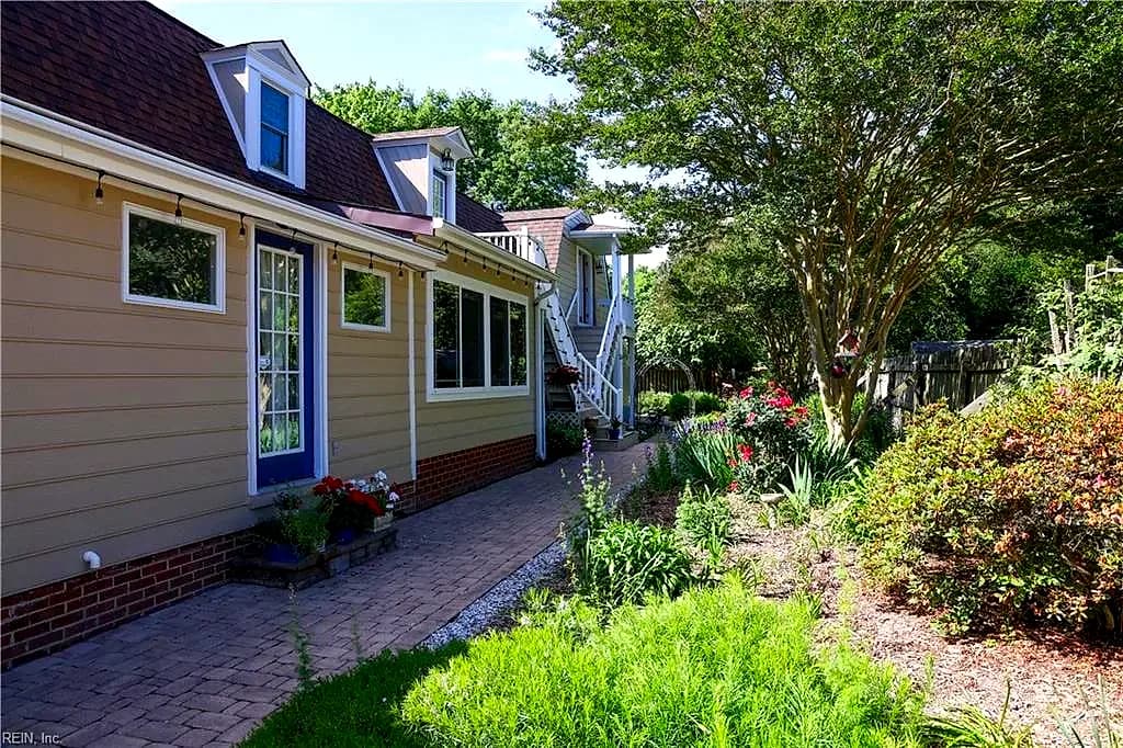 220 Church ST, YORKTOWN VA 23690 thumb 8