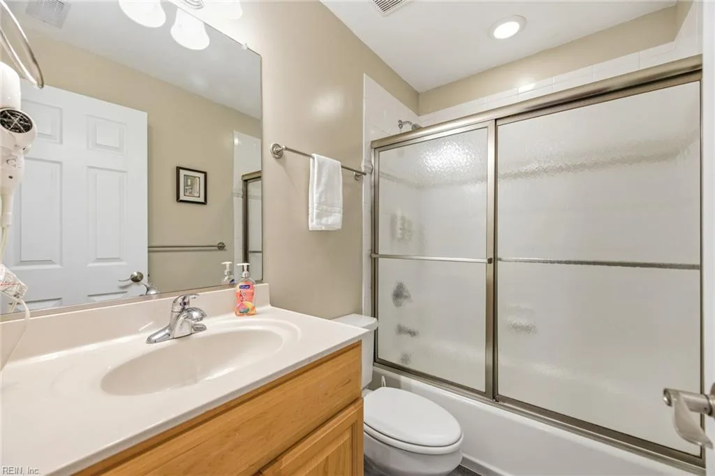 3033 Sandfiddler RD, VIRGINIA BEACH VA 23456 thumb 8