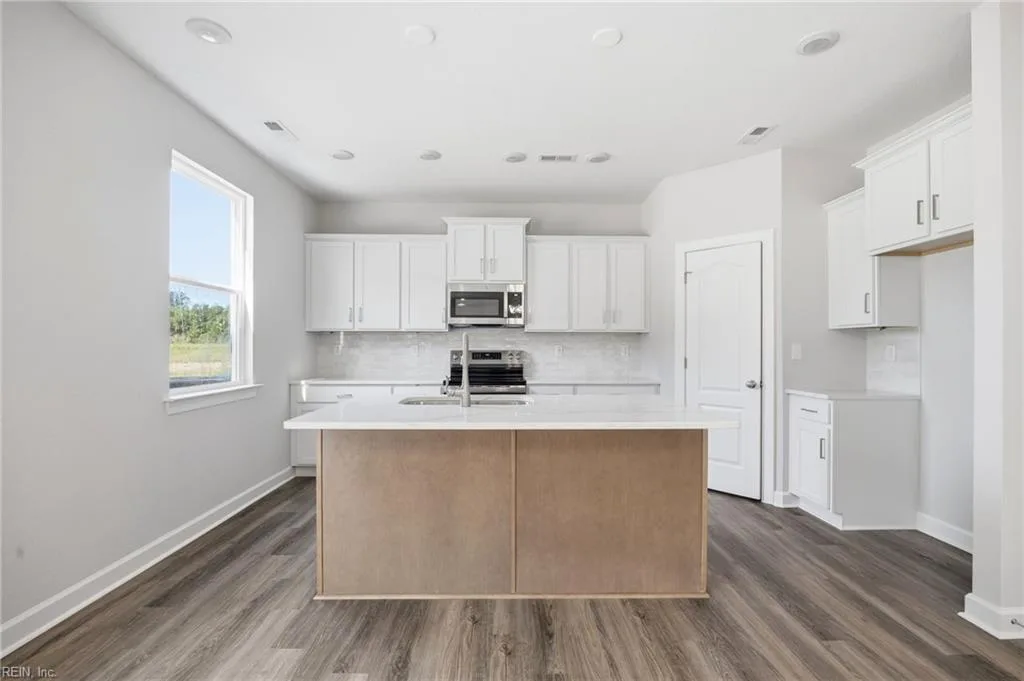 325 Tarn CT, SUFFOLK VA 23434 thumb 8