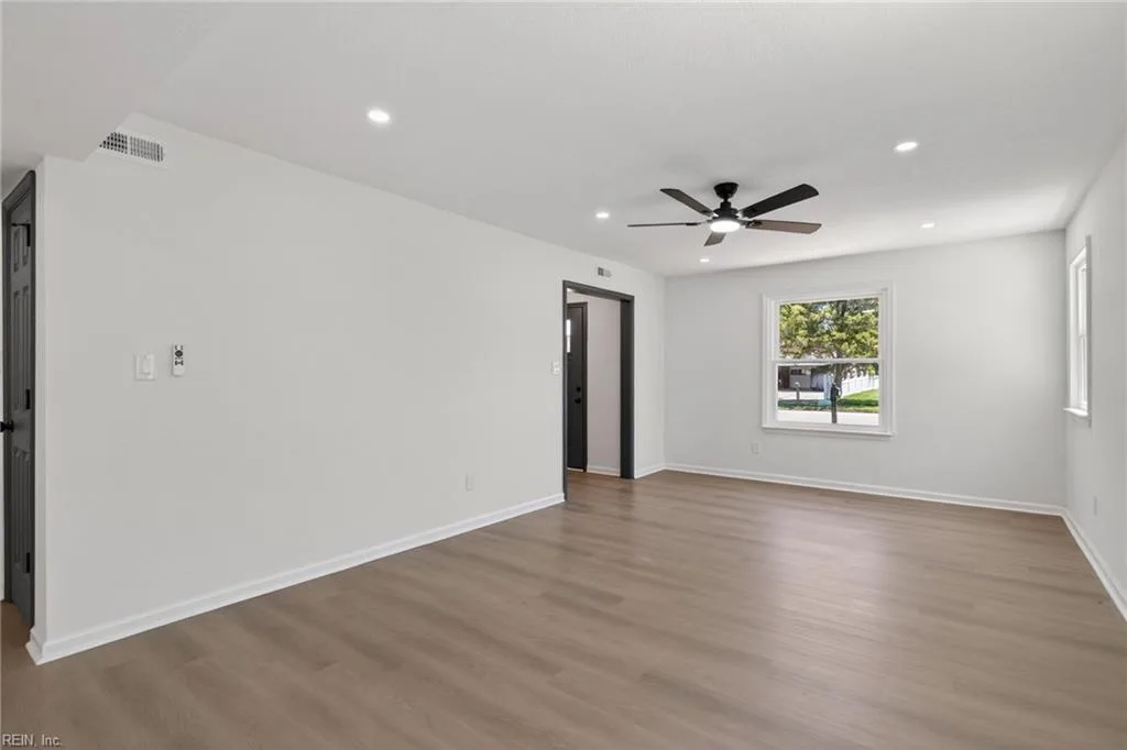 4575 Hialeah DR, VIRGINIABEACH VA 23464 thumb 9