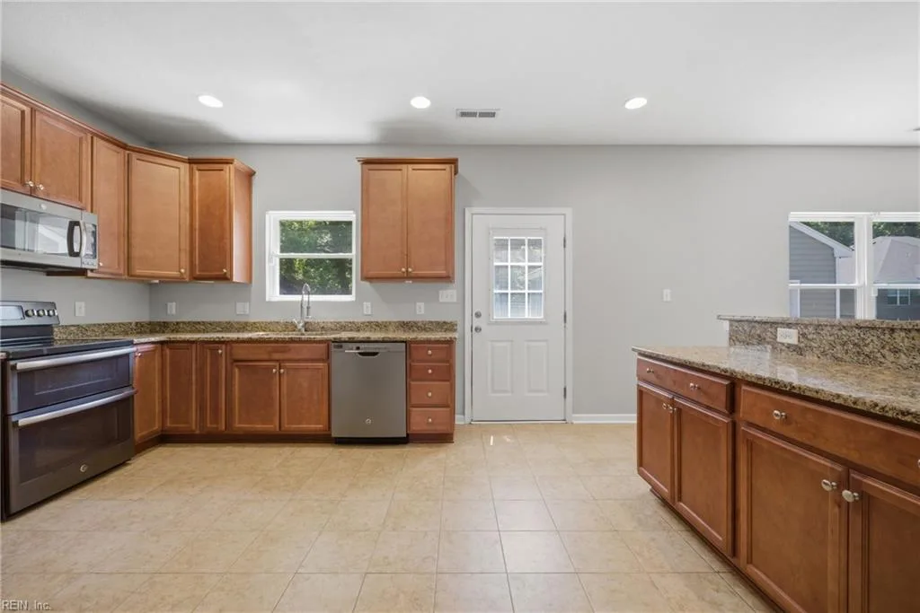 3320 Nansemond PW, SUFFOLK VA 23434 thumb 11