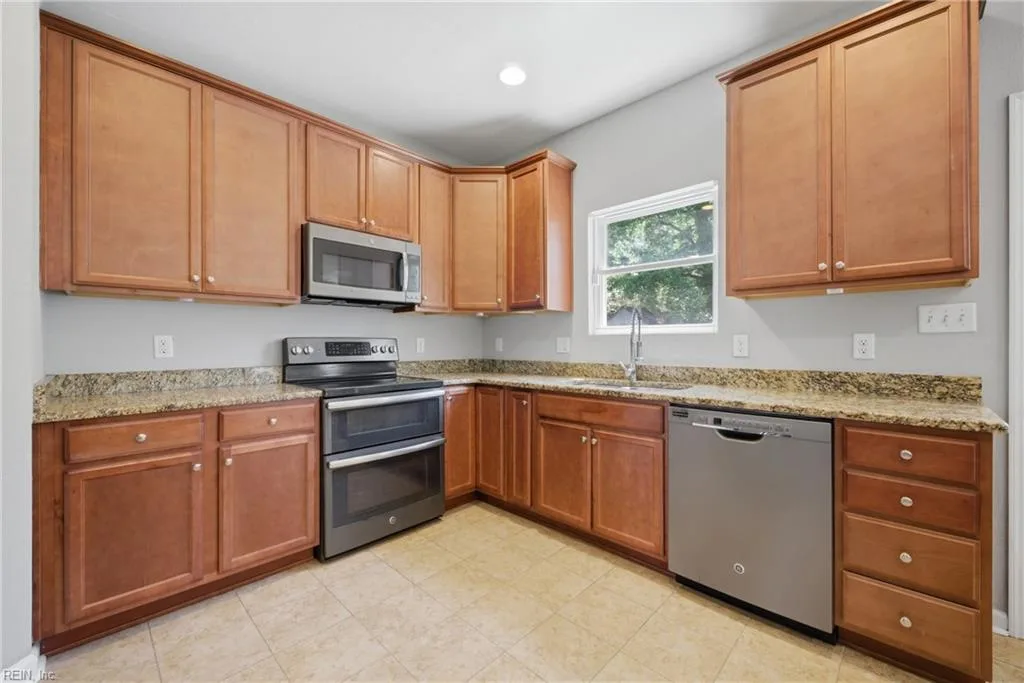 3320 Nansemond PW, SUFFOLK VA 23434 thumb 12