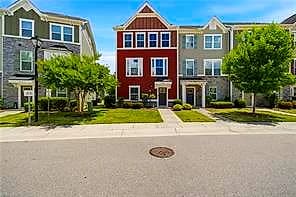 908 Avast WAY #E, CHESAPEAKE VA 23323 - Main photo