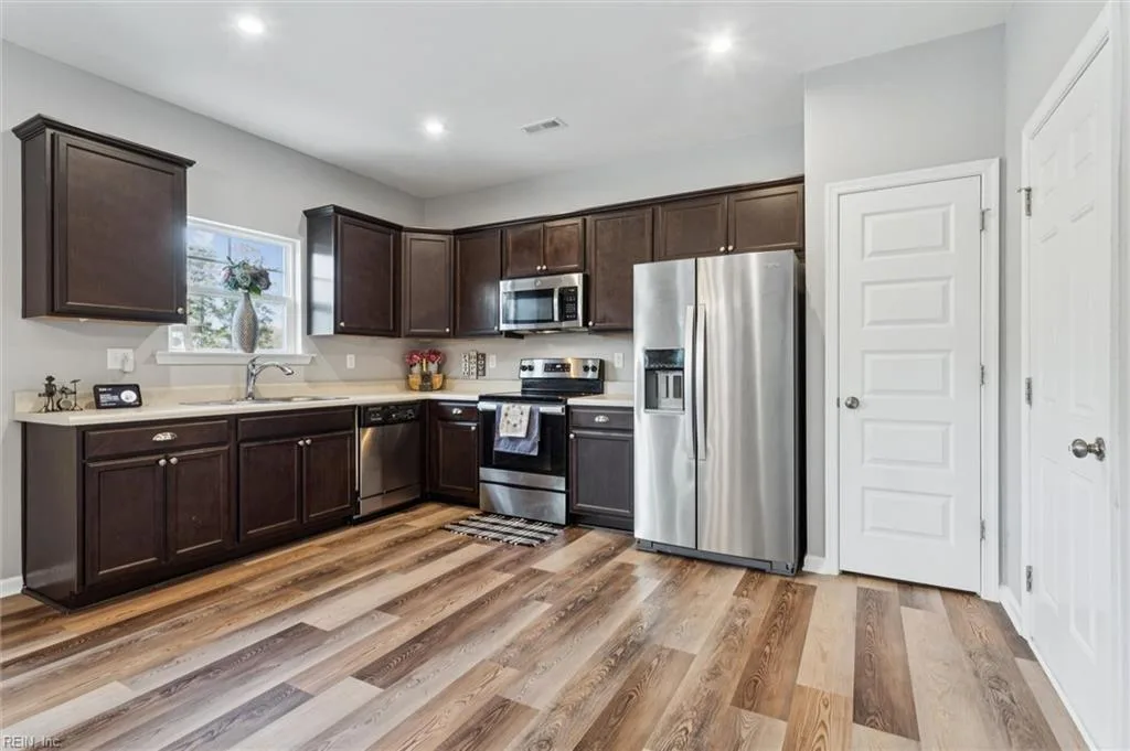 116 Meadows Landing LN, SUFFOLK VA 23434 thumb 12