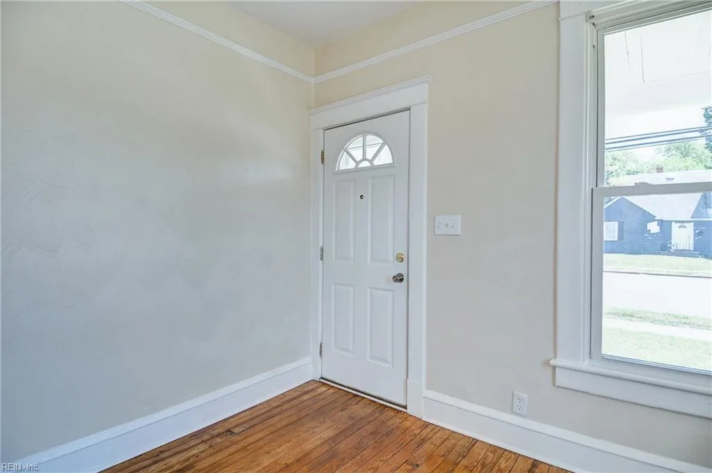 2103 Roanoke AVE, NEWPORTNEWS VA 23607 thumb 9