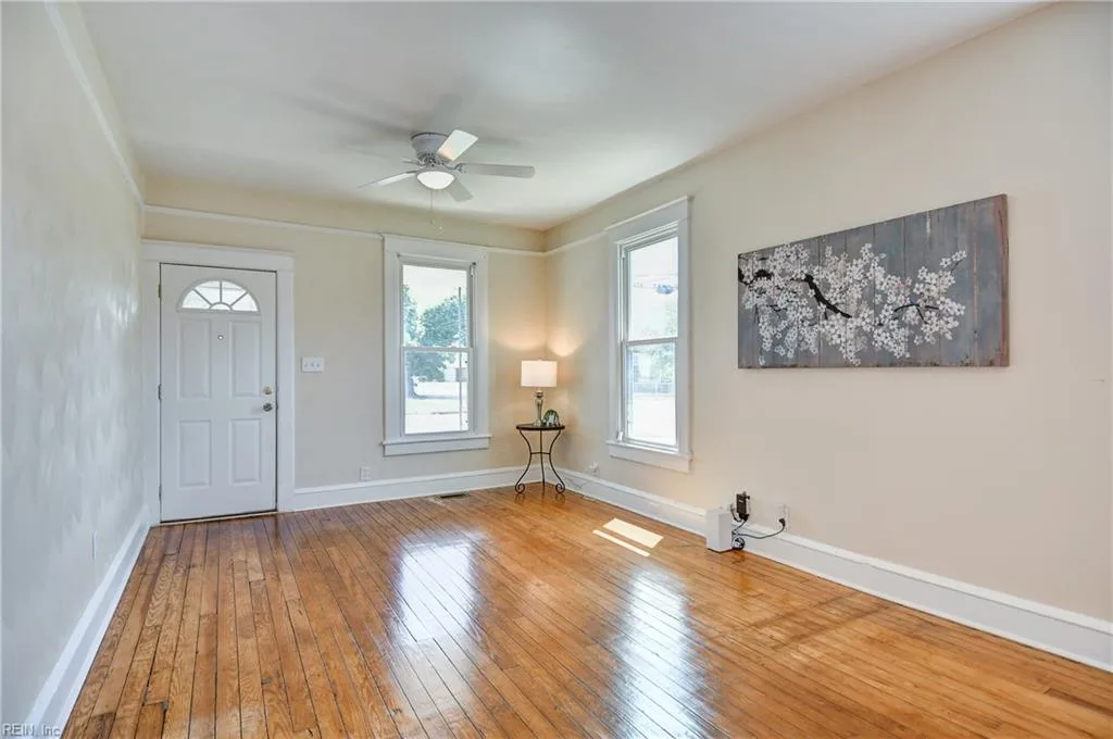 2103 Roanoke AVE, NEWPORTNEWS VA 23607 thumb 10