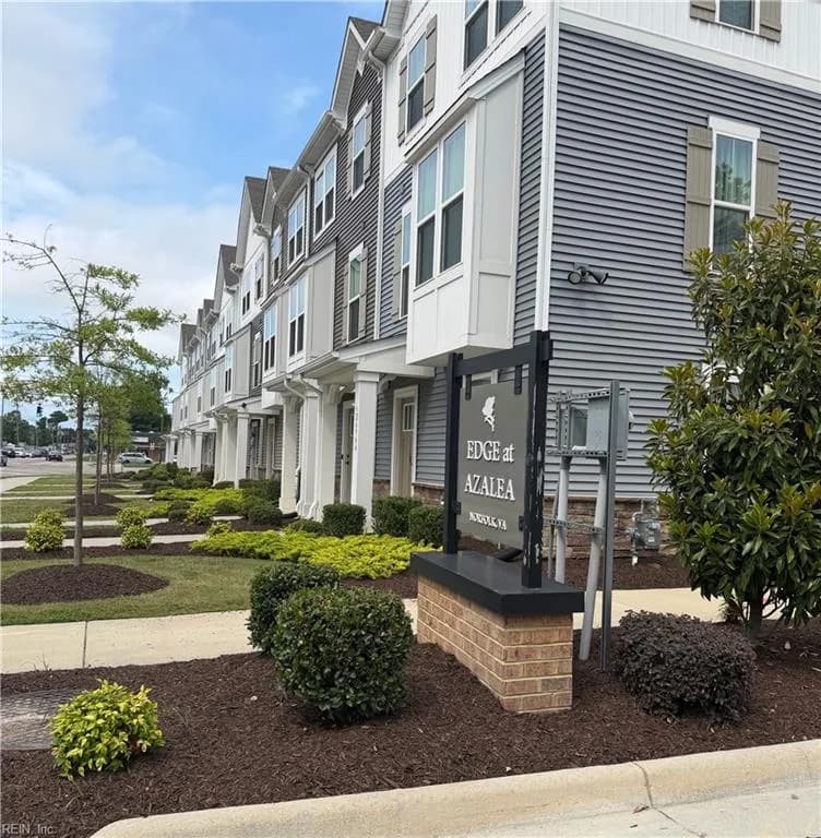 2696 Azalea Garden RD #C, NORFOLK VA 23513 - Photo 3