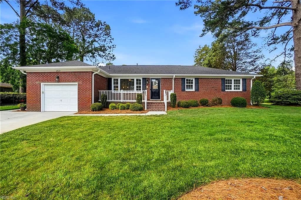 1517 Custom ST, VIRGINIA BEACH VA 23454 - Main photo
