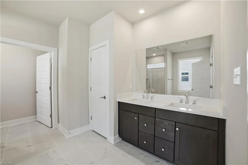 1410 Wharf Hill DR, SMITHFIELD VA 23430 thumb 10