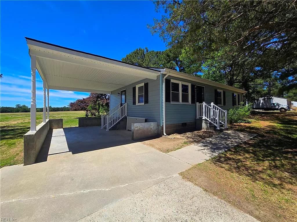 22284 Medicine Springs RD, COURTLAND VA 23837 - Main photo