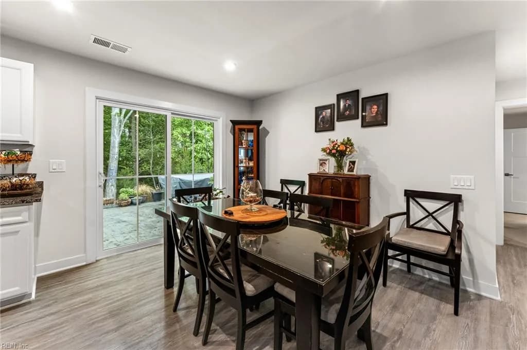6888 Motley Landing DR, GLOUCESTER VA 23061 thumb 12