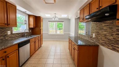 851 Weyanoke LN, NEWPORT NEWS VA 23608 thumb 9