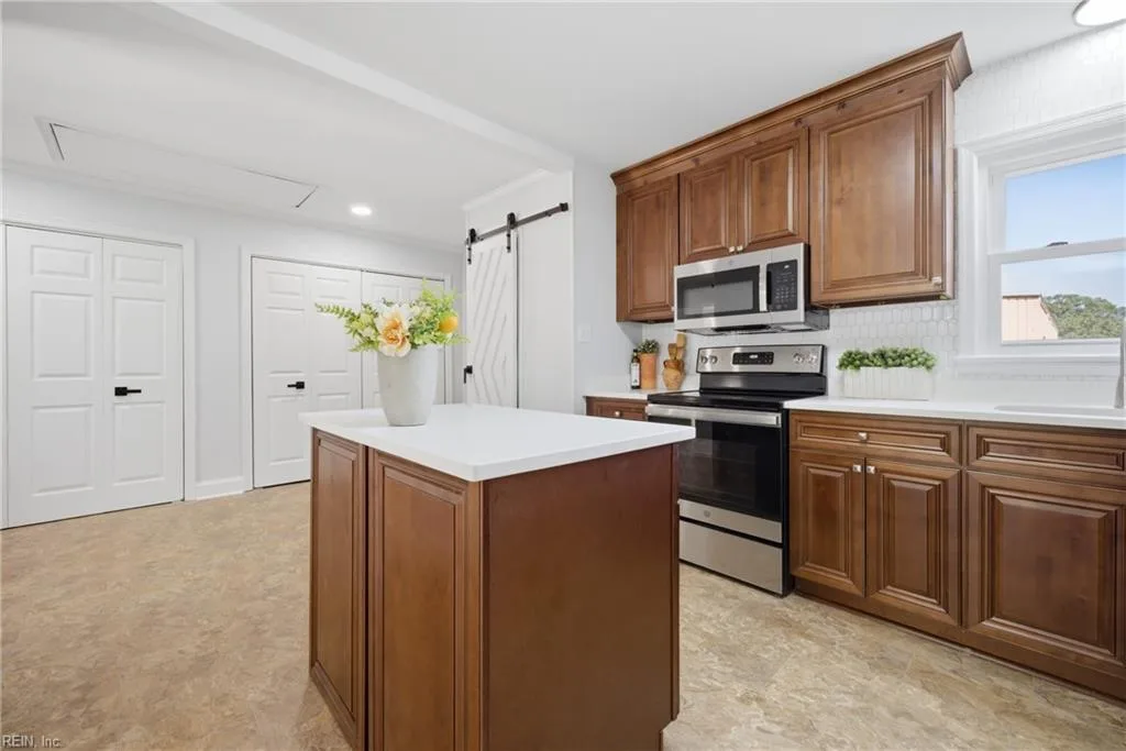 725 Arrowhead DR, NEWPORTNEWS VA 23601 thumb 11