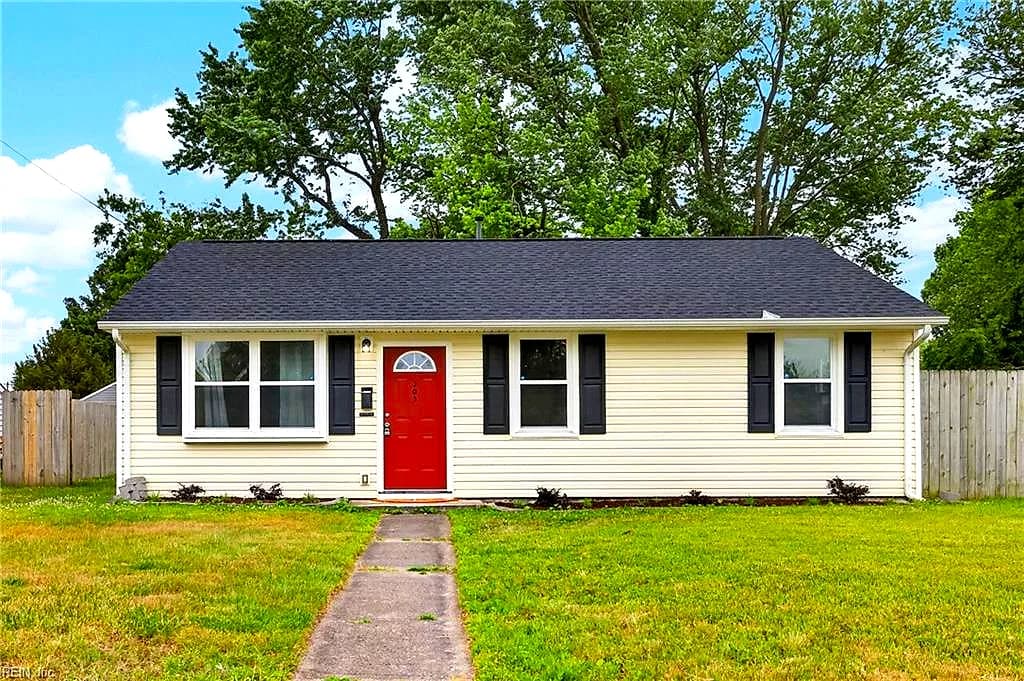 203 Roane DR, HAMPTON VA 23669 - Main photo