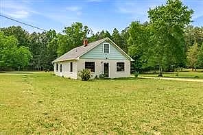 3179 Spring Grove RD, SPRING GROVE VA 23881 - Main photo
