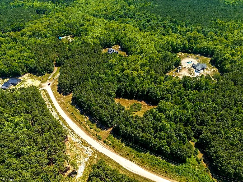 166 Skippers CT, HERTFORD NC 27944 - Photo 5