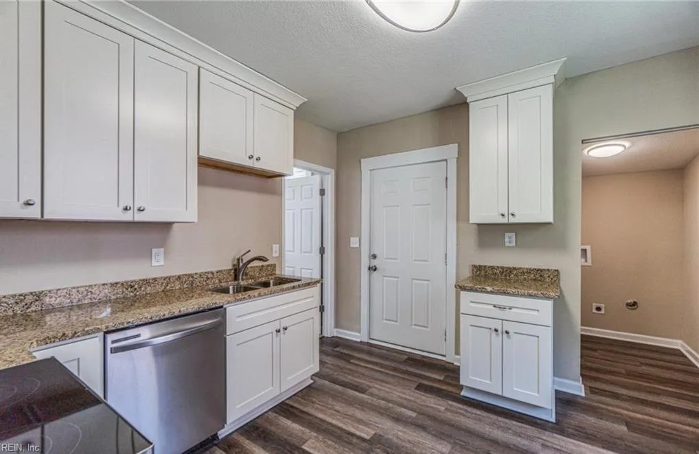 1711 Bay AVE, HAMPTON VA 23661 thumb 9