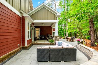 1400 Cypress Creek PW, SMITHFIELD VA 23430 thumb 3