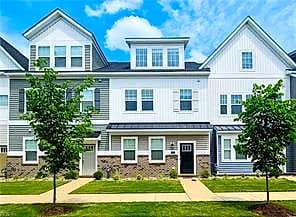 407 Asuza ST #127, CHESAPEAKE VA 23323 - Photo 2