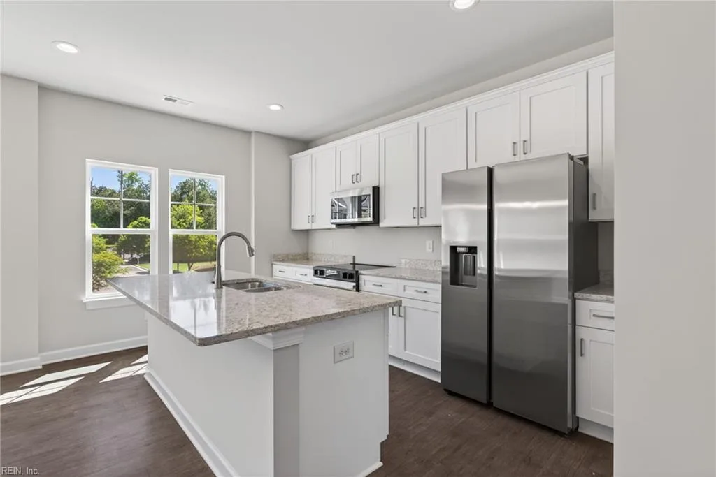 619 Commonwealth BLVD, YORKTOWN VA 23693 thumb 11