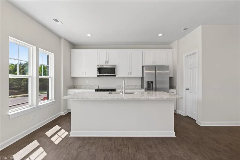 619 Commonwealth BLVD, YORKTOWN VA 23693 thumb 12