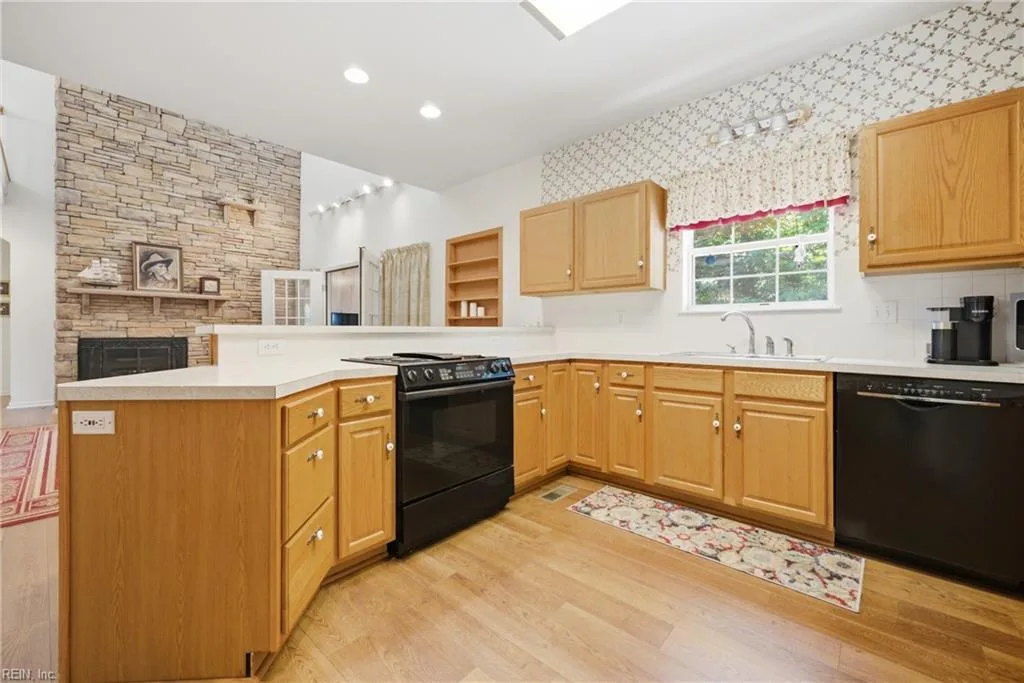 18513 Shady Pine LN, WINDSOR VA 23487 thumb 11