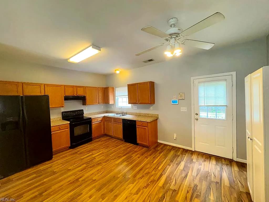 118 S Capital ST, SUFFOLK VA 23434 thumb 8